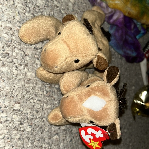 Derby the horse made with a defect perfect condition - Picture 2 of 3